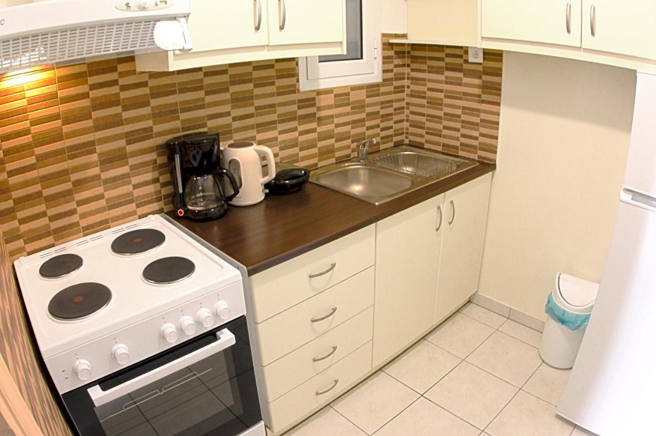 Central Apartment At Koukaki Area Atene Esterno foto